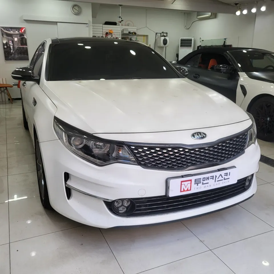 Kia K5のカーラッピング事例｜費用目安・仕上がり 施工写真 3-1