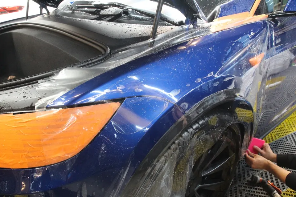 Tesla Model XのPPF施工事例｜費用目安・仕上がり 施工写真 1-2