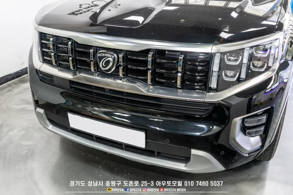 Kia Mohaveのカーラッピング事例|費用目安・仕上がり 施工写真 2-1