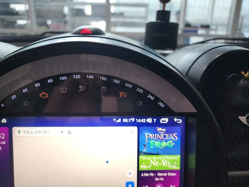 MINI Countryman R60 steering wheel - MINI Countryman R60 Steering Wheel Customization Review photo 4
