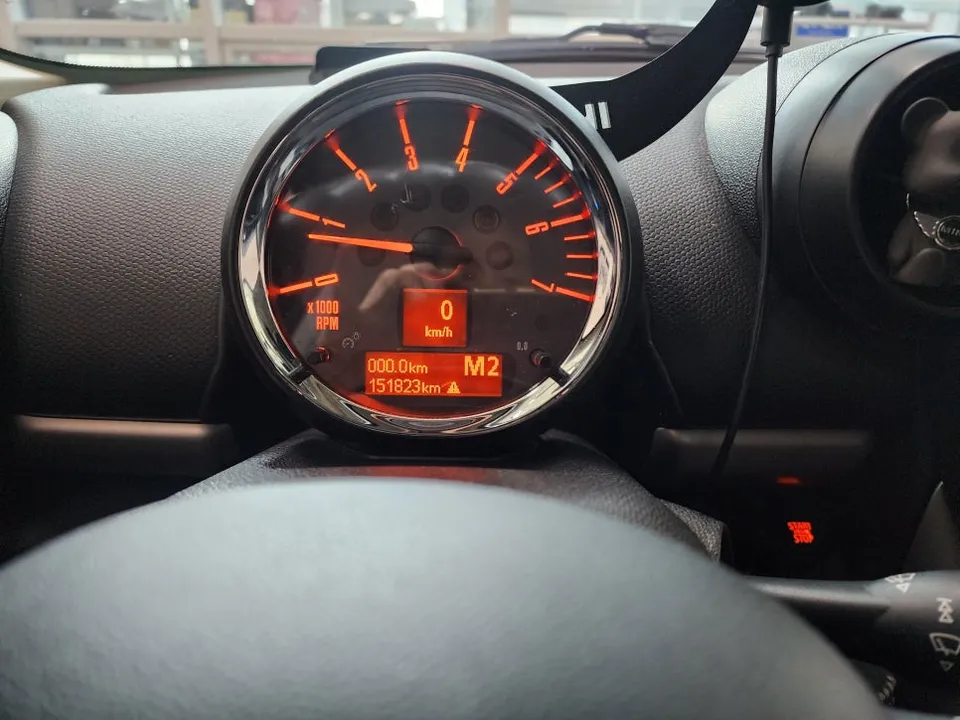 MINI Countryman R60 steering wheel - MINI Countryman R60 Steering Wheel Customization Review photo 5