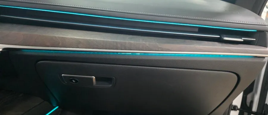 Genesis G80 ambient lighting installation result