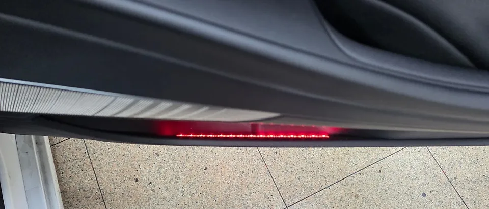 Genesis G80 ambient lighting - Genesis G80 Ambient Lighting Review: Cost & Results photo 5