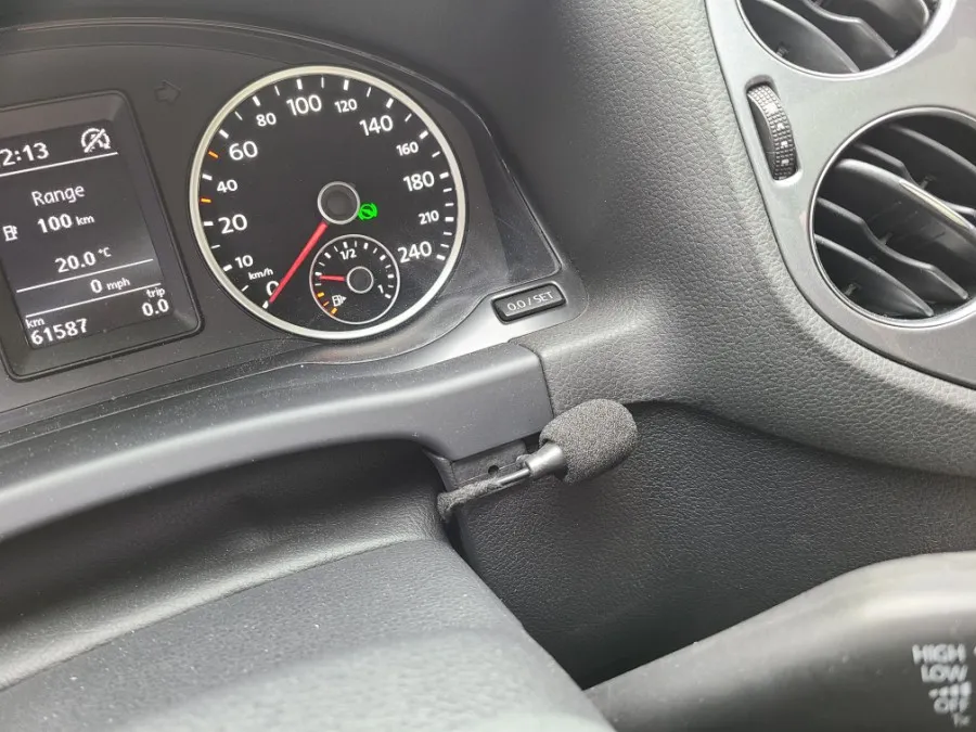 Volkswagen TiguanのAndroid Auto・CarPlay取付事例 施工写真 1-3