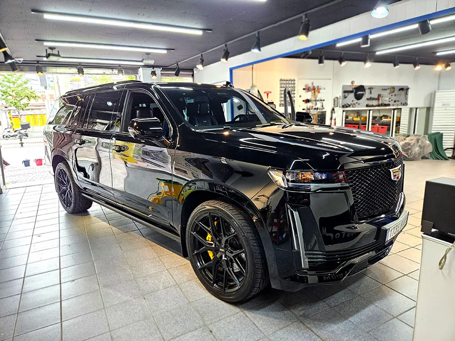 Cadillac Escalade oem options installation result