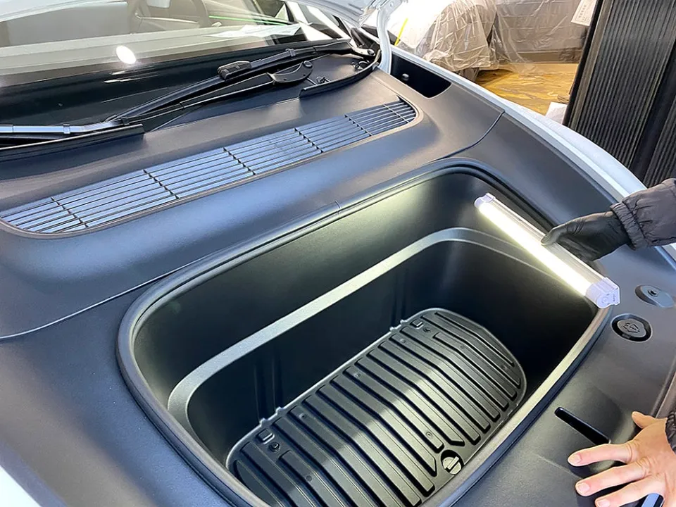Tesla Model Yのカーフィルム施工事例｜費用目安・仕上がり 施工写真 3-2