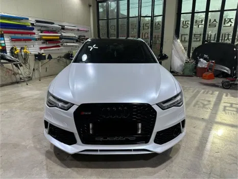 Audi A6のカーラッピング事例｜サテンホワイトパール 写真