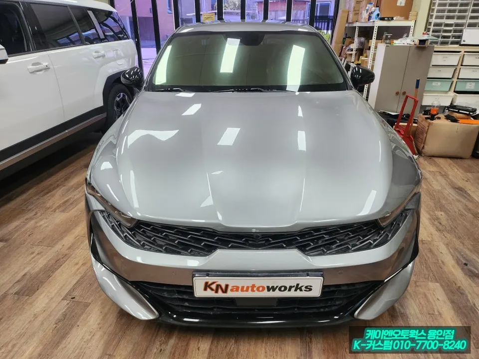 Kia K5のガラスコーティング事例｜費用目安と仕上がり 施工写真 3-2