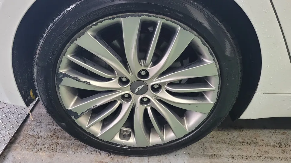 Genesis G80 wheel repair - Genesis G80 Wheel Repair & Painting Review photo 2