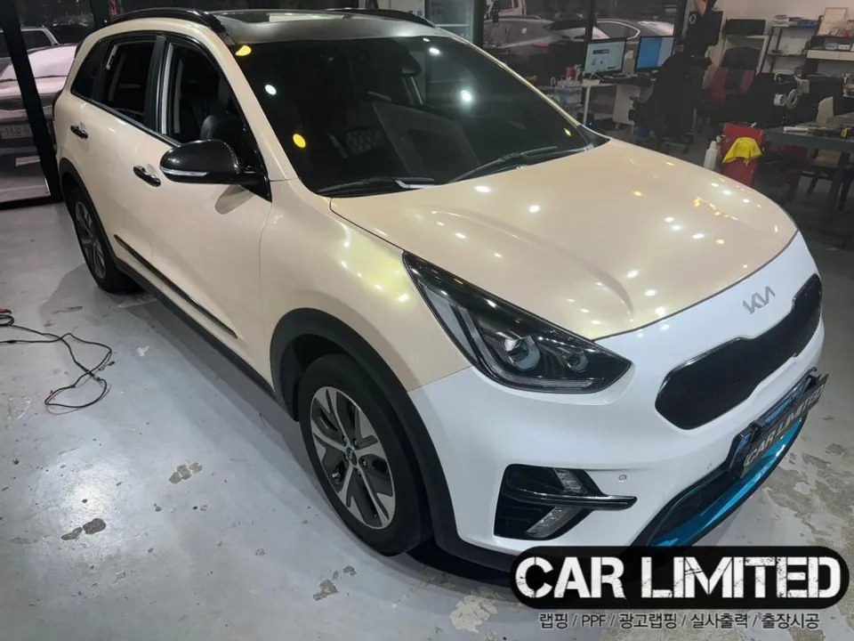 Kia Niroのカーラッピング事例｜費用目安・仕上がり 施工写真 3-3