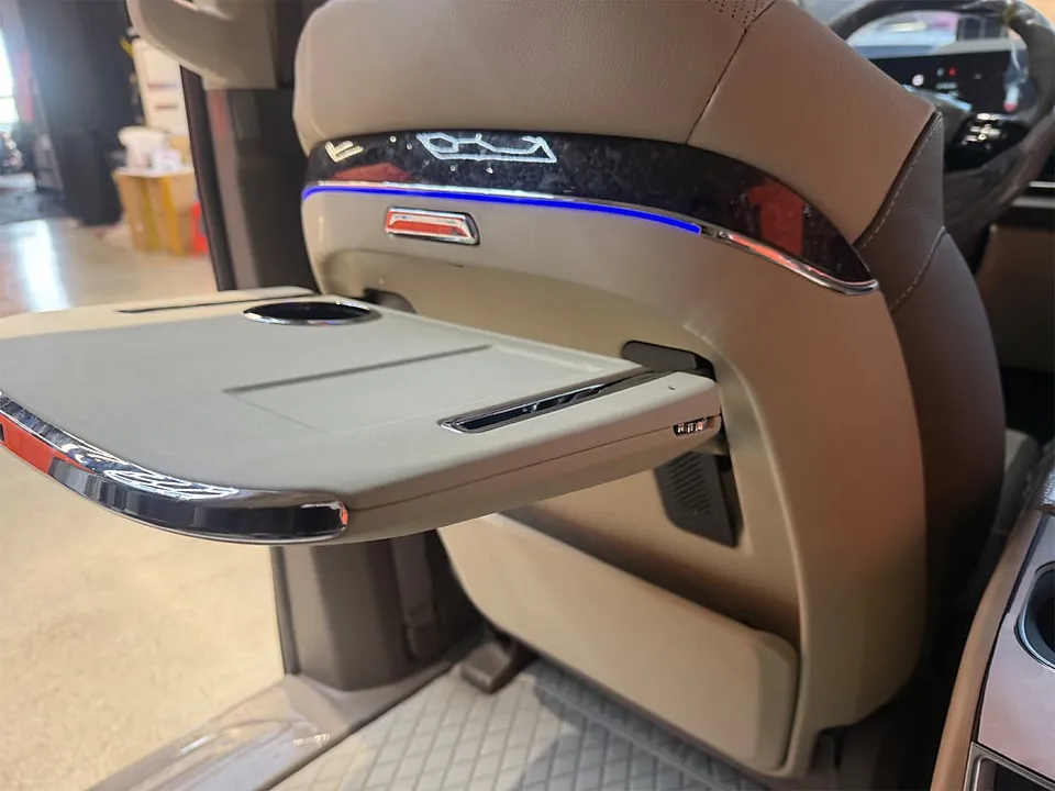 Kia Carnivalのカーフィルム施工事例｜断熱・スモーク効果 施工写真 1-2