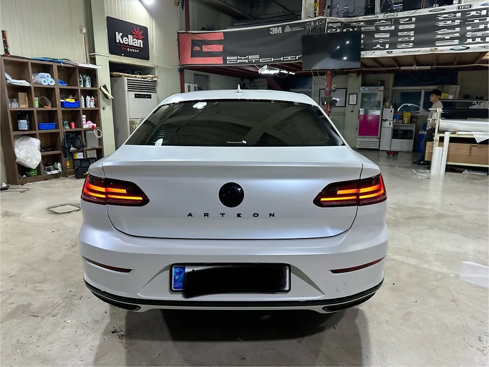 Volkswagen Arteon vinyl wrap - Volkswagen Arteon Vinyl Wrap Installation Review — Cost photo 4