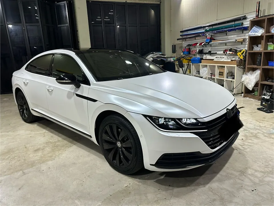 Volkswagen Arteonのカーラッピング事例 施工写真 4-1