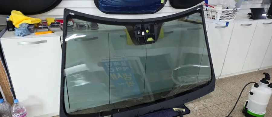 Kia Carnival KA4 window tinting - Kia Carnival KA4 Window Tinting Review photo 4