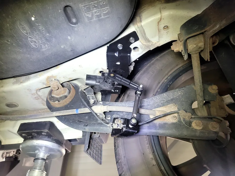 Kia Sportage R lighting upgrade - Kia Sportage R HID Lighting Upgrade Review — Enhanced Visibility photo 5