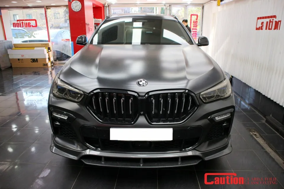 BMW X6 vinyl wrap installation result
