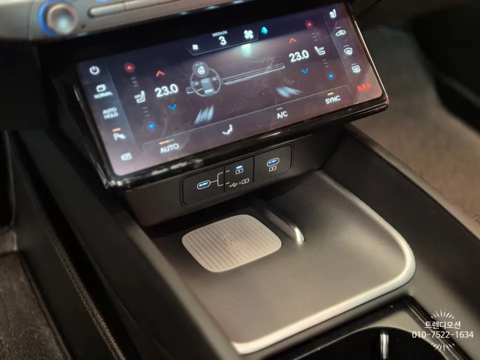 Hyundai Grandeur GN7のカーラッピング事例｜費用目安・仕上がり 施工写真 3-1