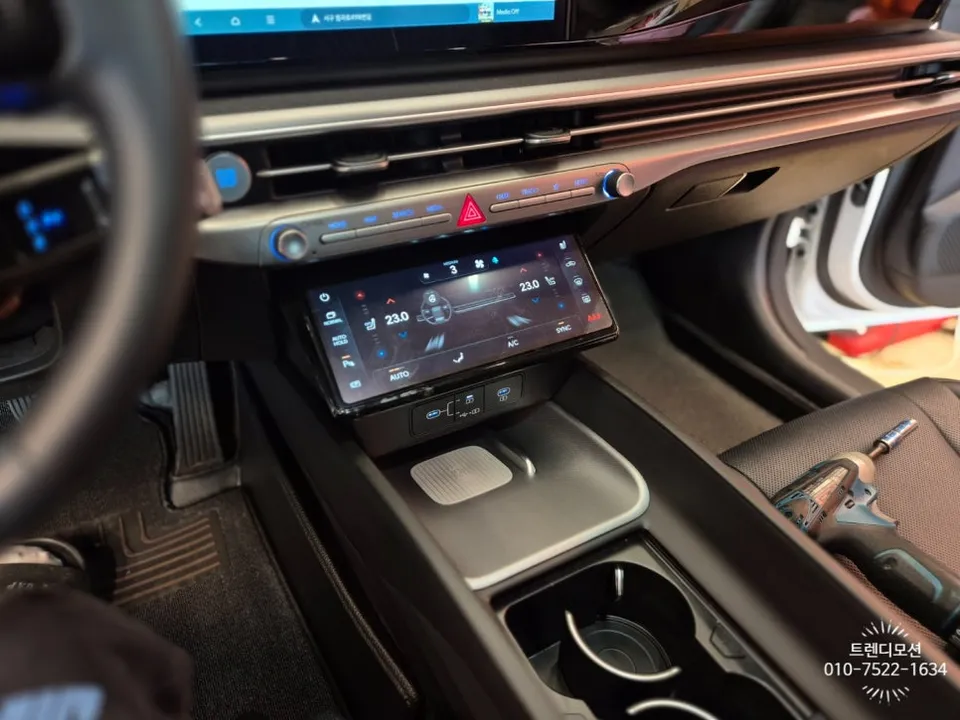 Hyundai Grandeur GN7のカーラッピング事例｜費用目安・仕上がり 施工写真 4-1
