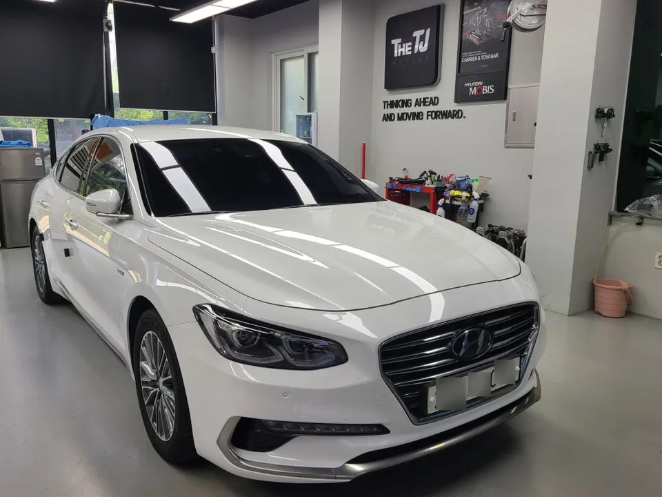 Hyundai Grandeur IG oem options installation result