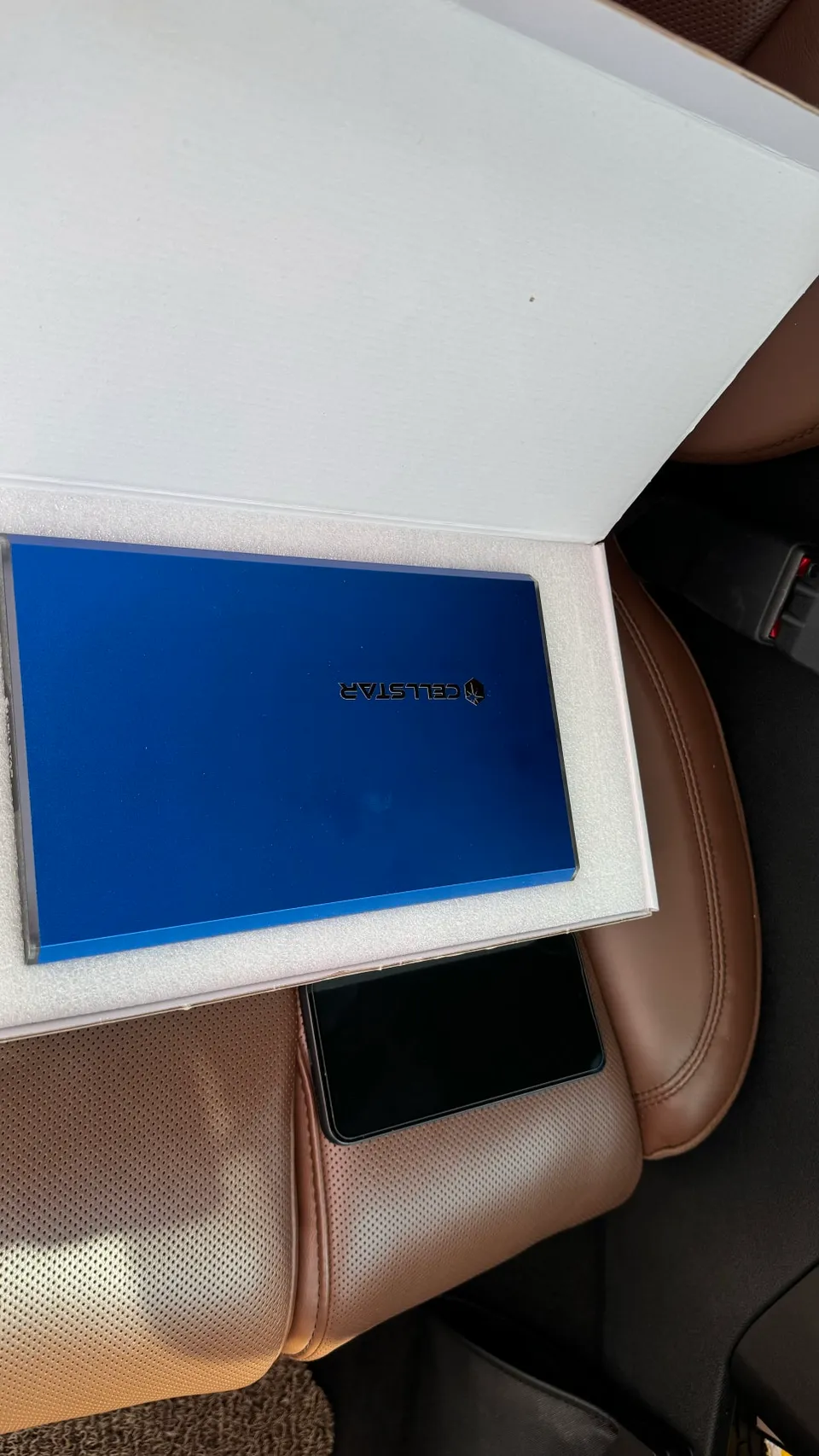 Lincoln Aviatorのドライブレコーダー取付事例 施工写真 2-1