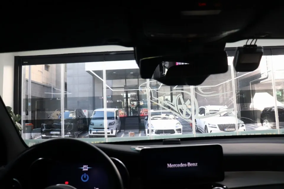 Mercedes-Benz GLC window tinting - Mercedes-Benz GLC Window Tinting Review — Enhanced Comfort & Clar photo 4