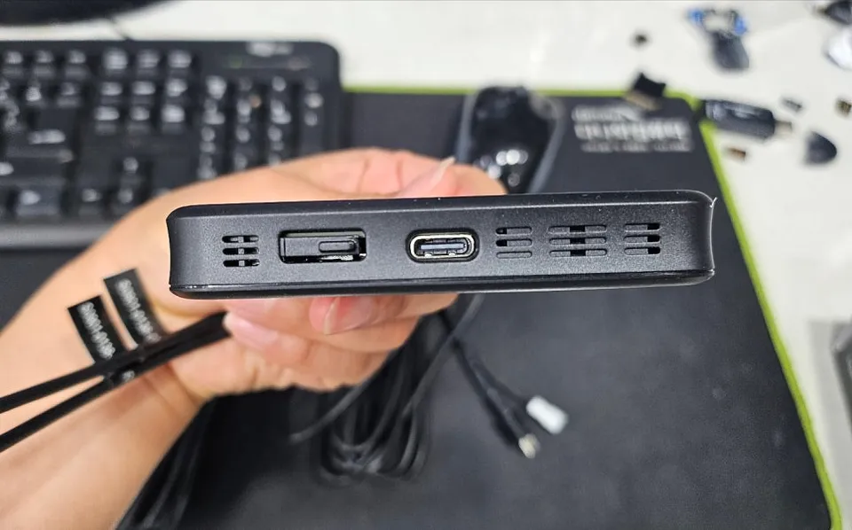 Genesis GV80 Dash Cam Installation Review photo 4