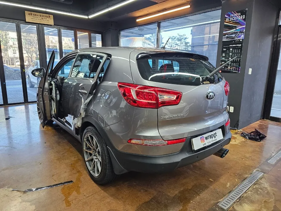 Kia Sportage Rのカーフィルム施工事例｜費用目安・仕上がり 施工写真 1-3
