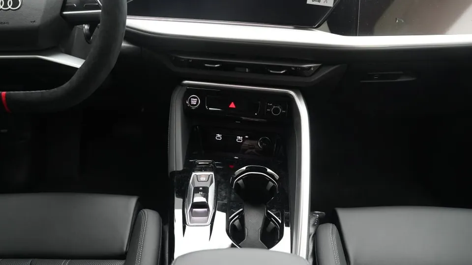 Audi Q5 ppf - Audi Q5 Interior PPF Review — Protect High-Gloss Surfaces photo 4