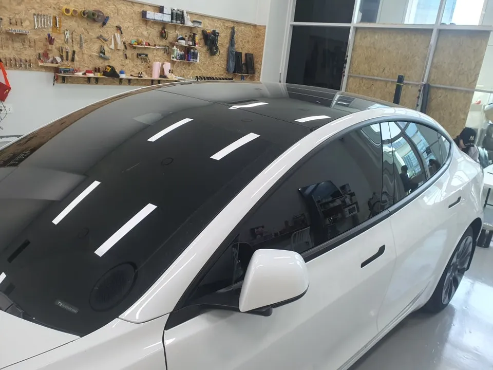 Tesla Model 3 vinyl wrap - Tesla Model 3 Filler Gradient Wrap Review — Enhanced Aesthetics photo 3