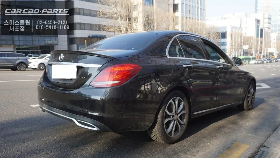 Mercedes-Benz C200 W206 dash cam - Mercedes-Benz C200 Dash Cam Installation & Battery Review photo 6