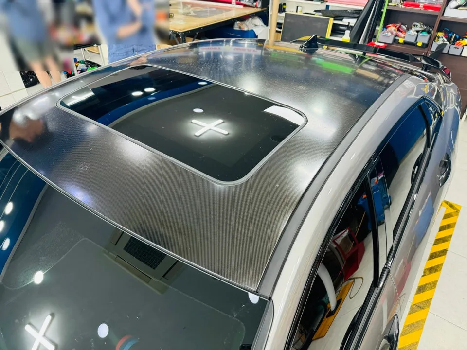 Hyundai Elantra Nのカーラッピング事例｜費用目安・仕上がり 施工写真 1-2