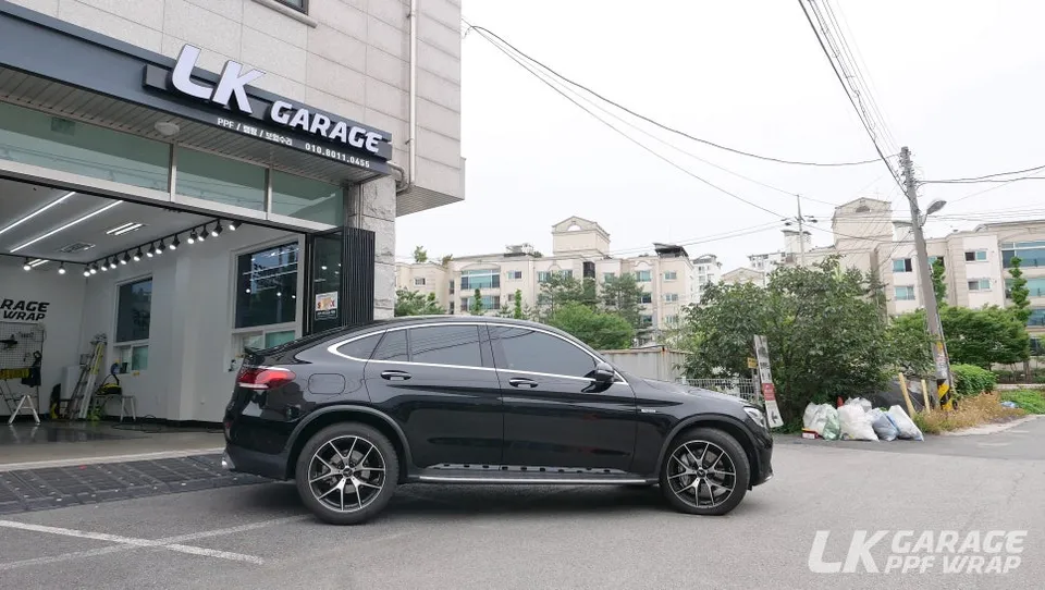 Mercedes-Benz GLC CoupeのPPF施工事例 施工写真 3