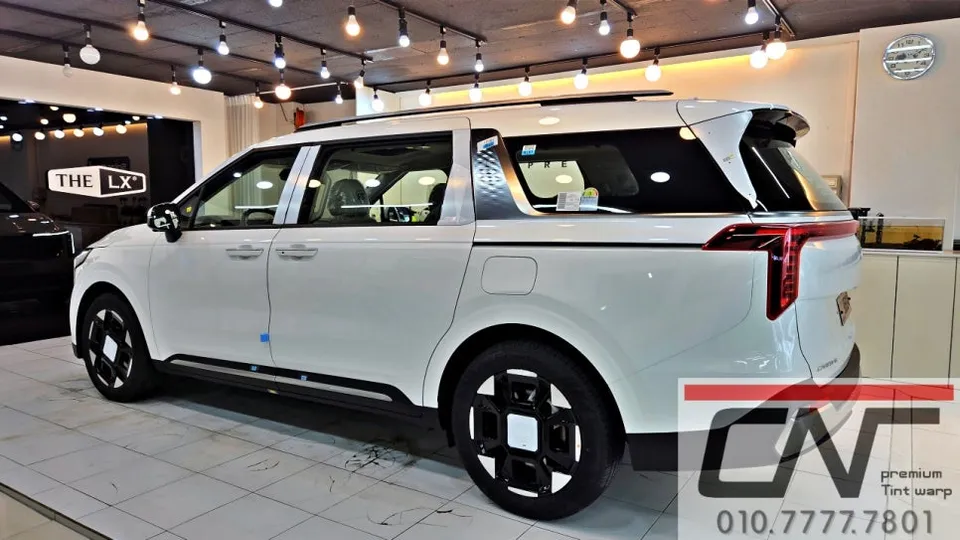 Kia Carnival KA4のカーフィルム施工事例|費用目安・仕上がり 施工写真 2-1