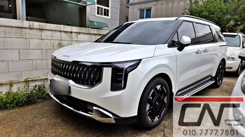 Kia Carnival KA4のカーフィルム施工事例|費用目安・仕上がり 施工写真 2-2