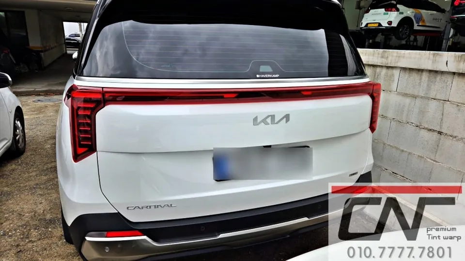 Kia Carnival KA4のカーフィルム施工事例|費用目安・仕上がり 施工写真 2-3