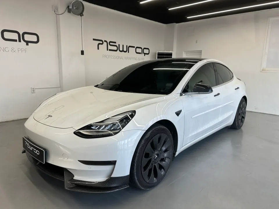 Tesla Model 3 vinyl wrap installation result