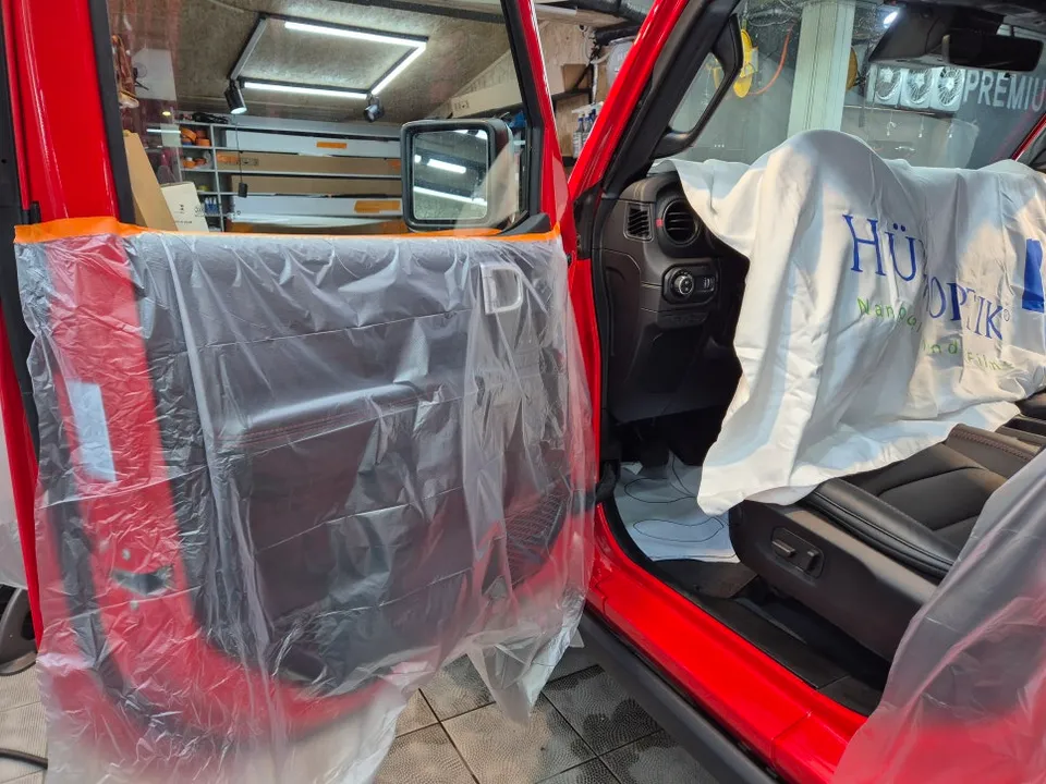 Jeep Wrangler Rubiconのカーフィルム施工事例｜費用目安・仕上がり 施工写真 1-3