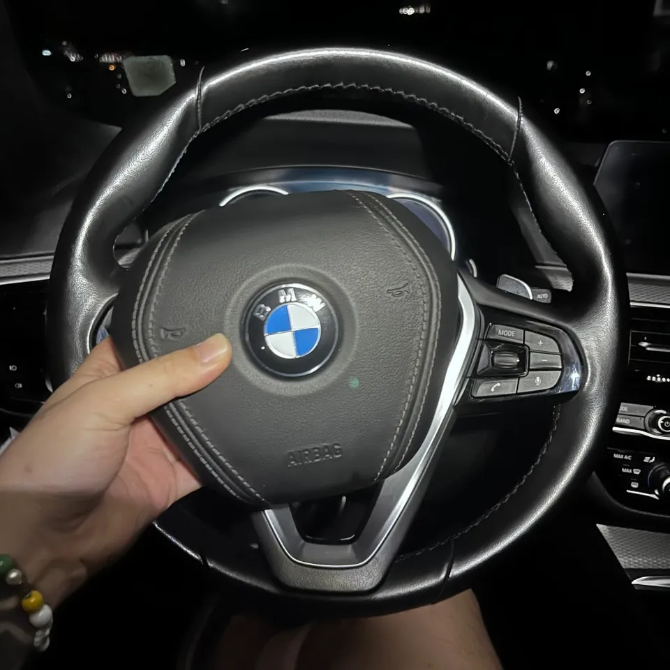 BMW 5 Series G30 steering wheel - BMW G30 5 Series Steering Wheel Customization Review photo 4