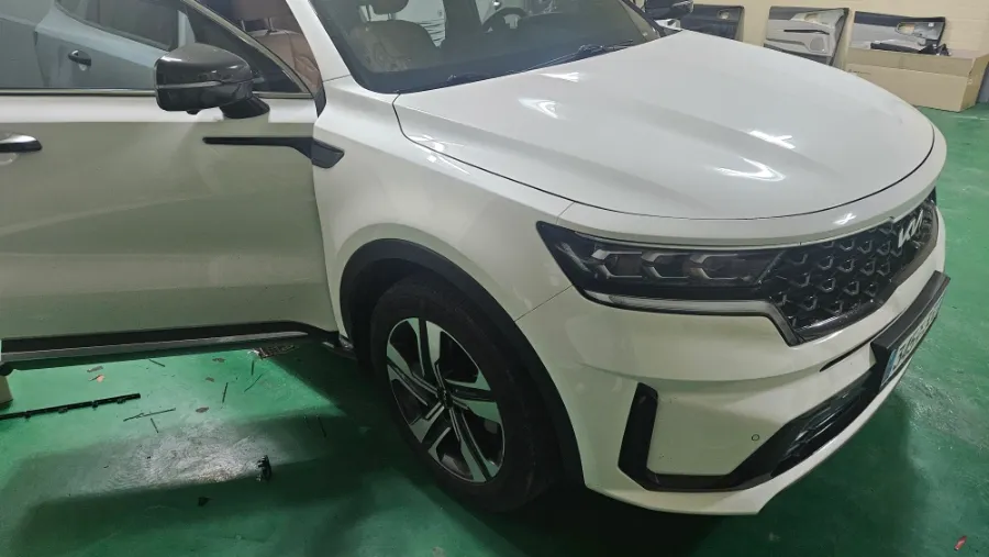 Kia Sorento MQ4 ambient lighting review
