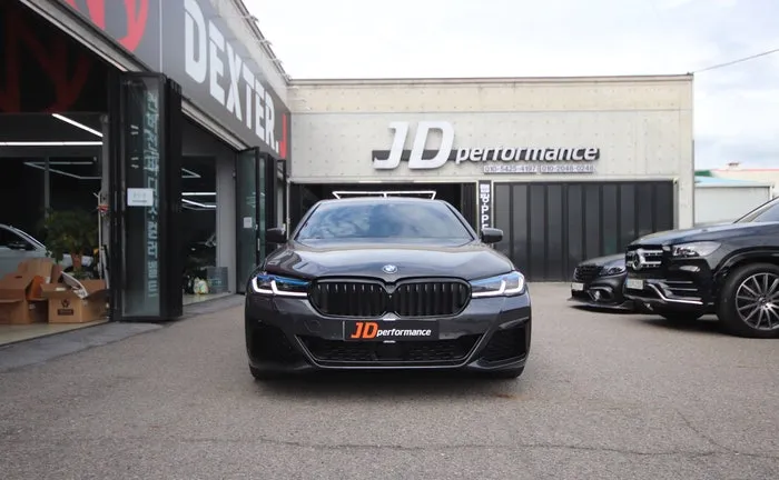 BMW 5 Series G30 body kit - BMW 5 Series G30 Body Kit Upgrade Review photo 5