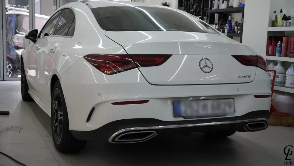 Mercedes-Benz CLA 200のカーラッピング事例｜サクラピンク 施工写真 3-1