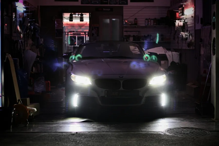 BMW Z4 ambient lighting installation result