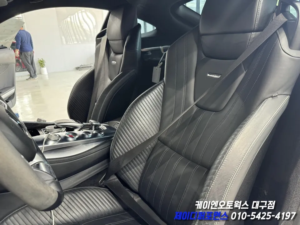 Mercedes-Benz AMG GT interior customization - Mercedes-Benz AMG GT Interior Customization: Yellow Seatbelt Upgr photo 5