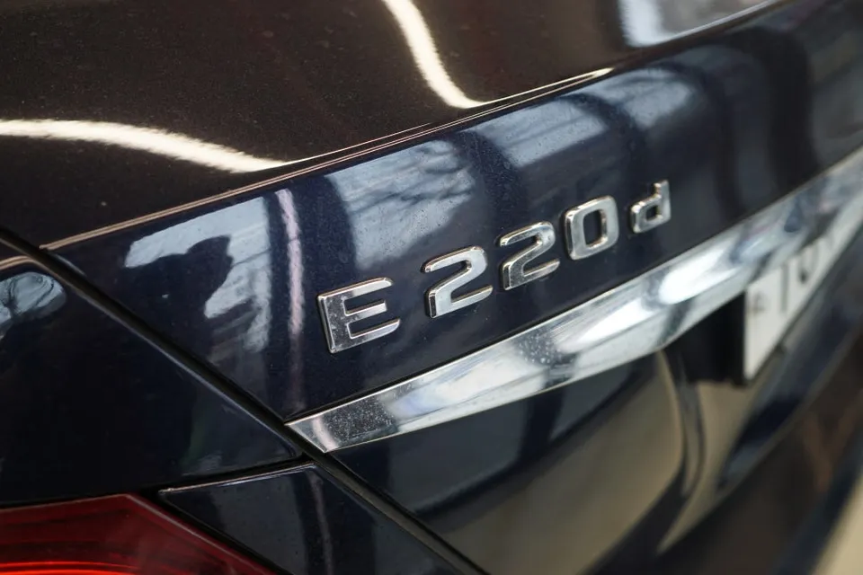 Mercedes-Benz E-Class W213 Surround View Camera Review photo 2