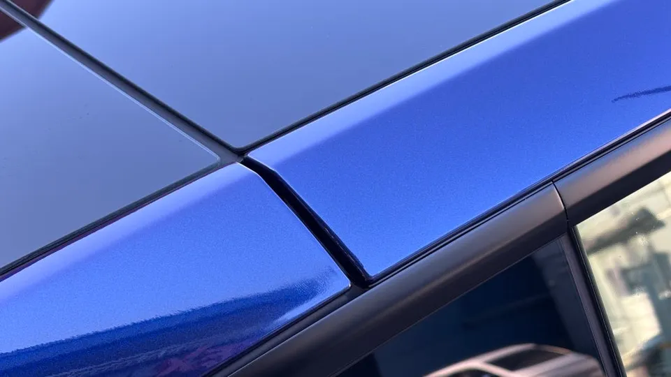 Tesla Model Yのカーラッピング事例 施工写真 1-3