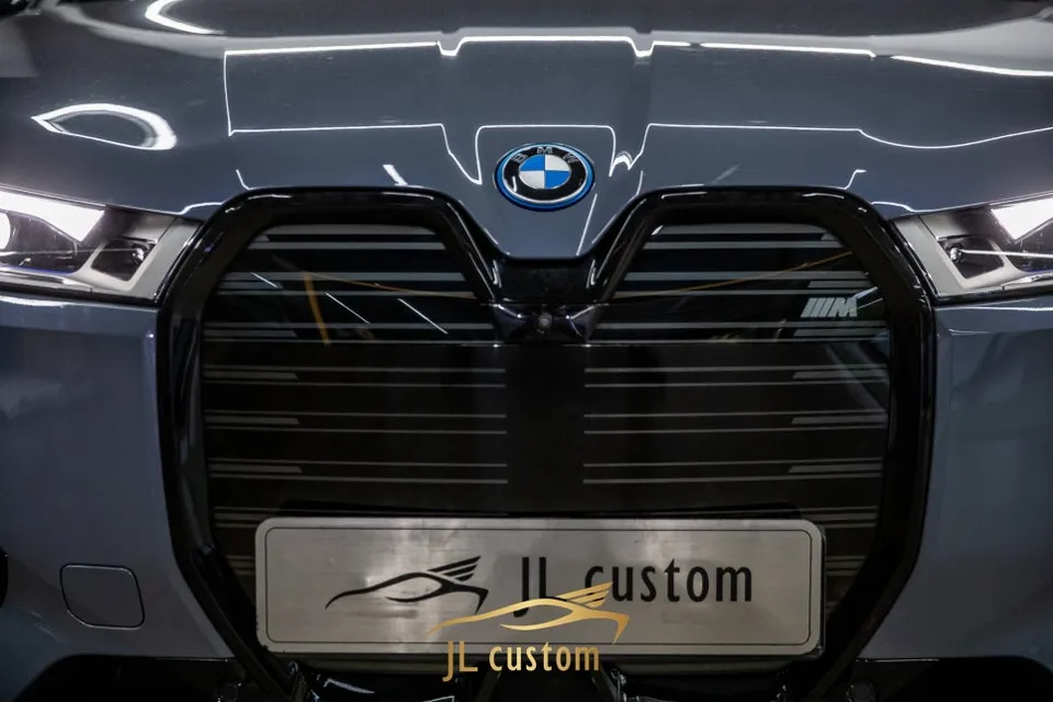 BMW iX body kit - BMW iX Body Kit & Aero Parts Review: Iconic Glow Upgrade photo 3