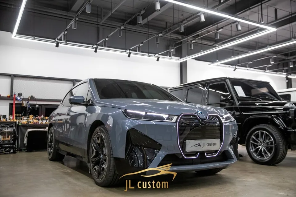 BMW iX body kit - BMW iX Body Kit & Aero Parts Review: Iconic Glow Upgrade photo 5