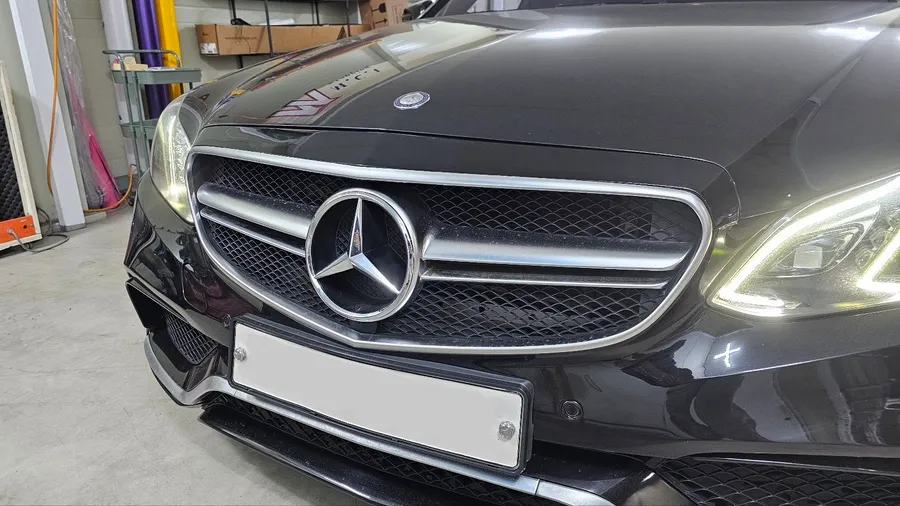 Mercedes-Benz E-Class W212 vinyl wrap - Mercedes-Benz E-Class W212 Vinyl Wrap Installation Review — Cost photo 3