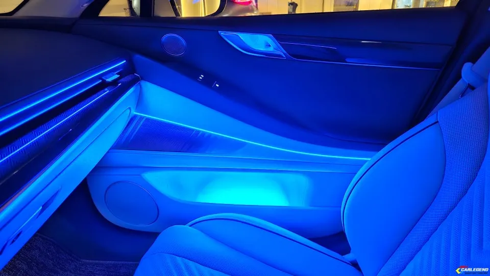Genesis G80 RG3 ambient lighting - Genesis G80 Ambient Lighting Review - Enhanced Interior Mood photo 6