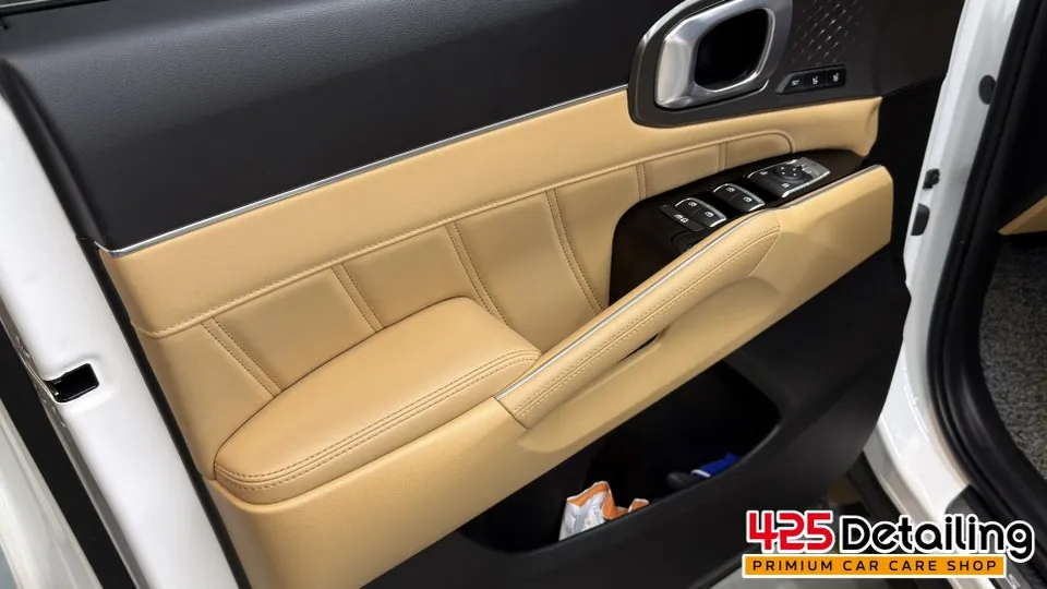 Kia Sorento Hybridのガラスコーティング事例|費用目安・仕上がり 施工写真 2-3